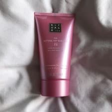 Image of New The Ritual Of Sakura Bamboo Cherry Blossom Pearlescent Body Scrub 70ml