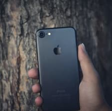 Image of Apple iPhone 7 - 128GB - Black (Unlocked) - Mint Condition