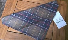 Image of BNWT Barbour Dog Bandana L/XL Classic green