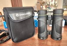 Image of Vanguard Spirit XF 8x42 Binoculars: Waterproof, Fully Multi-Coated, BaK4 —VGC!