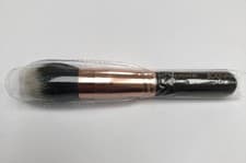 Image of BN Zoeva 106 Powder Makeup Brush Black & Rose Gold