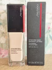 Image of Shiseido Synchro Self Refreshing Foundation. Spf  30 -Shade : 150 Lace New