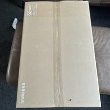 Image of Samsung 32" Odyssey G70D 144Hz Smart Gaming Monitor