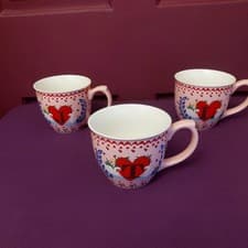 Image of Cath Kidston London Alphabet Letter "T" Mug Hearts, Swans & Flowers