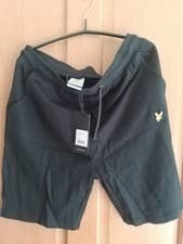 Image of Men's Lyle And Scott Shorts Size XL New With Tags Black