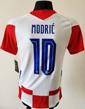Image of Croatia 2020 - 2021 Home football Nike shirt #10 Luka Modrić size Small