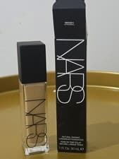 Image of Nars Natural Radiant Longwear Foundation medium 3 stromboli 💯 authentic