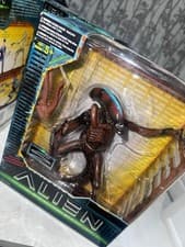 Image of Kenner Alien Resurrection Alien (Warrior) Action Figure | Sealed