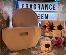 Image of VIKTOR & ROLF FLOWERBOMB SUPER 6 PIECE GIFT SET FREE P&P RM TRACKED 48 MUST SEE!