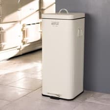 Image of Charles Bentley 30L Square Retro Kitchen Pedal Bin