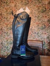 Image of Ariat Heritage Contour 11 Field Zip Women's Riding Boots Black Size 7