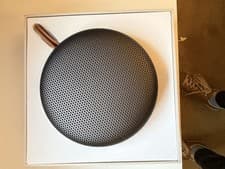 Image of Bang & Olufsen B&O Beosound A1 (3rd Gen) Honey Tone, fantastic sound⭐️new