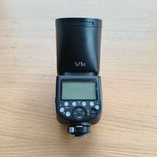 Image of Godox V1 Flash Speedlite Round Head + VB26 Battery – Fully Working