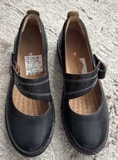 Image of Clarks Unstructured UN Briarcrest Black Leather Shoes - Size 4/37