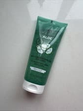 Image of The Body Shop - Aloe Multi-use Soothing Gel Face And Body 250ml Vegan Sun Burn