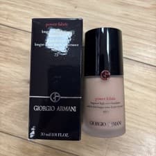 Image of Armani Power Fabric Long Wear High Cover Foundation shade 7.5 