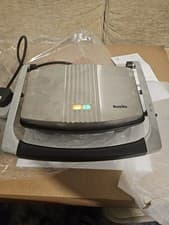 Image of Breville Cafe Style 3 Slice Sandwich  Press, non-stick plates