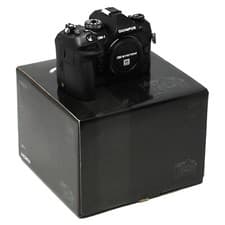 Image of Olympus OM System OM1 Mirrorless Camera Body Black - UK Next Day Delivery