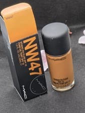 Image of Mac Studio Fix Fluid SPF15 Foundation NW47 💯 authentic BNIB Rrp £34 old formula