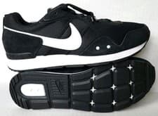 Image of PROMO SAMPLE Nike Venture Runner Black White DM8454-001 Womens Size US 12