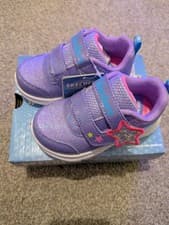 Image of Skechers Girl Infant Size 4 uk Toddlers Trainers bnib purple glitter
