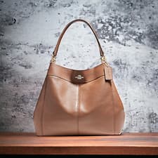 Image of NWT Coach 23511 LARGE LEXY SHOULDER BAG Gold Hdw Saddle Leather Handbag