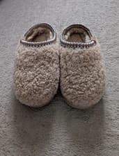 Image of UGG Tasman Slippers Chestnut Size 5
