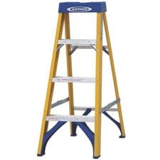 Image of Werner Fibreglass Stepladder 4 Tread Swingback Slip Resistant Flat 1.12m