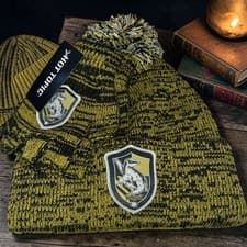 Image of NWT Harry Potter Hufflepuff Beanie Hat & Fingerless Gloves Set Yellow Black Pom