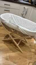 Image of Clair De Lune Essentails Moses Basket With Natural Stand