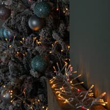Image of 9.3m 720 LED Christmas Cluster Lights with Timer in Gold & Red on Clear Cable