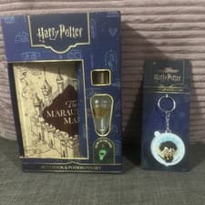 Image of Harry Potter Magnetic Notebook & Potion Pen set and light up Key chain