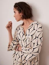 Image of MINT VELVET Size S 10-12-14 cream & navy print shirt BNWOT