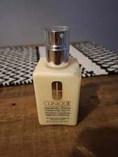 Image of Clinique Dramatically Different Moisturizing Lotion + 200ml Very Dry/Dry Comb