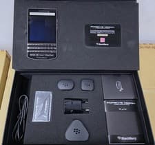 Image of BlackBerry Porsche Design P9983 - 64 GB - Black smartphone