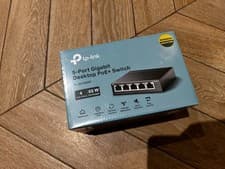 Image of TP-Link SG1005P 5 Port Gigabit Switch
