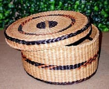 Image of Vintage ● Boho ● SWEET SEA GRASS Lidded Basket ● WOVEN ● RARE ● 6.5" ● EVC
