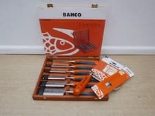 Image of BAHCO 424P 6PCE 6MM - 32MM BEVEL EDGE WOOD CHISEL SET + COPING SAW & BLADES