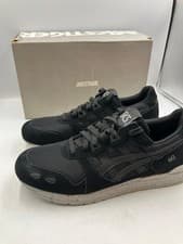 Image of Men’s Asics Gel-Lyte III NS "No Seams" sneakers. black and dark grey UK 10