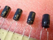 Image of EEUFC1V470 PANASONIC Low Impedance 47uF 35VDC 6.3mmx11.2mm 5mm Pitch 105'C UKSTK