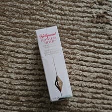 Image of Charlotte Tilbury Hollywood Flawless Filter shade 4 Medium New Damaged Box