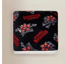 Image of Stranger Things Black Sherpa Blanket - 120cm x 150cm