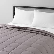 Image of Amazon Basics 6.8kg All Seasons Cotton Weighted Blanket - Twin GREY 122 x 183cm