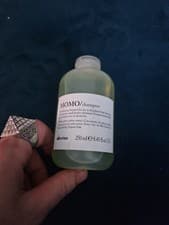 Image of Davines Momo Shampoo 250ml Moisturizing Shampoo for Dry Dehydrated Hair