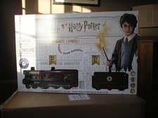 Image of HARRY POTTER HOGWARTS EXPRESS 711960 Battery Powered Train Set 37 Pieces