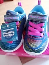 Image of A New Pair Of Infant Girls Sketchers Pink Multi Colour Size 4 UK Tag & Boxed...