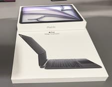 Image of Apple iPad Air 11 Inch M3 (2025) 256gb & Apple Keyboard