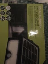 Image of Luceco LED Solar Guardian PIR Sensor Floodlight 550 Lumen IP65 4000K Black 5Watt