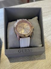 Image of ✨ NEW & BOXED ✨ GUESS Confetti Ladies Watch W1098L5 - Rose Gold & White