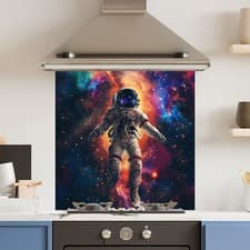 Image of Premium Various Sizes Floating Space 6mm Glass Toughened Kitchen Splashback